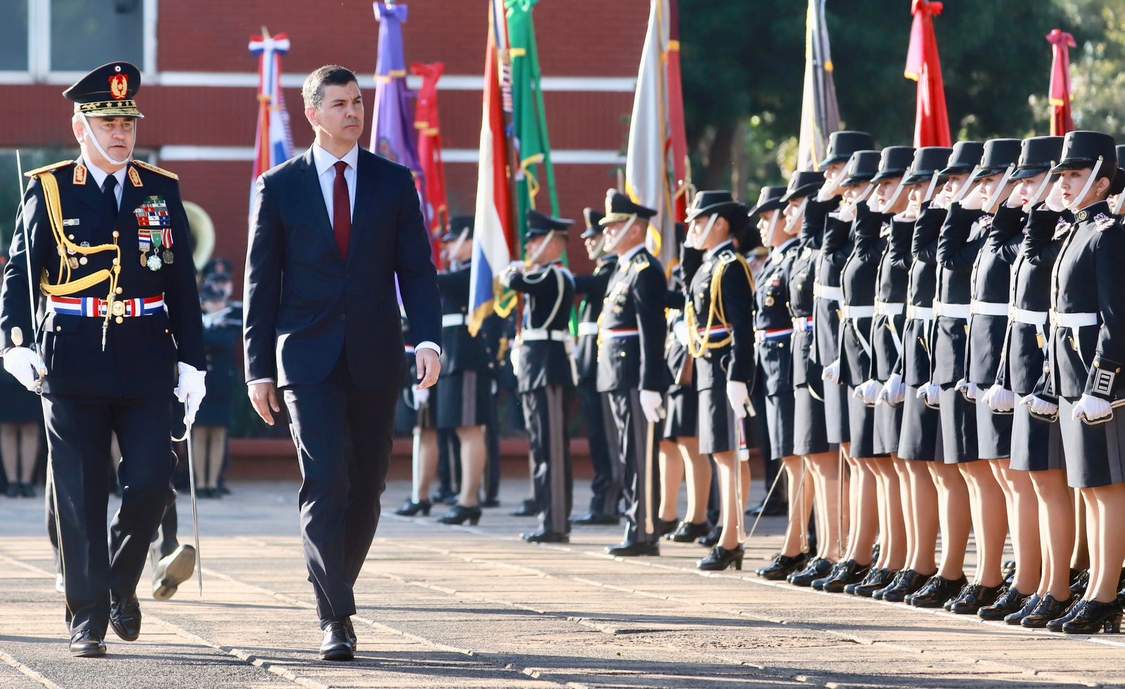 Ceremonia por el Día del Agente de Policía en la Academia de Policía de Luque.